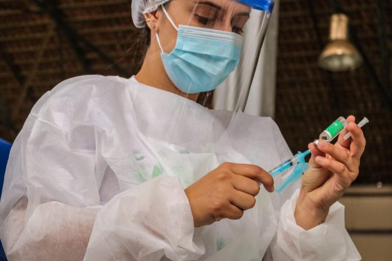 Caruaru amplia vacinação para idosos a partir de 68 anos