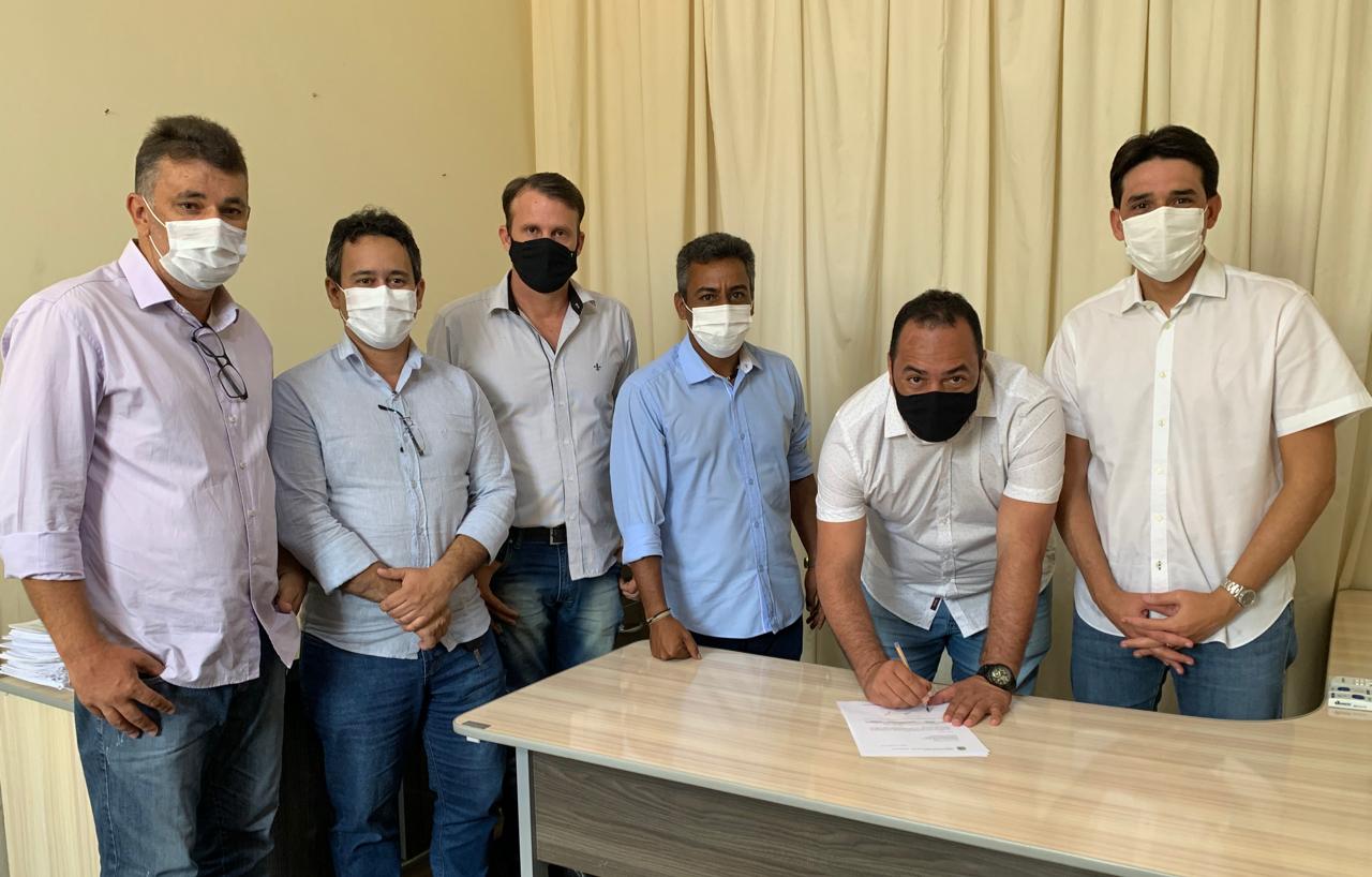 Silvio Costa Filho anuncia investimentos para Pesqueira