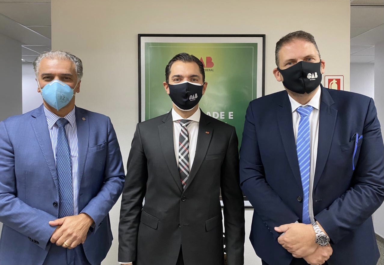 Fernando Júnior se reúne com integrantes da OAB Nacional