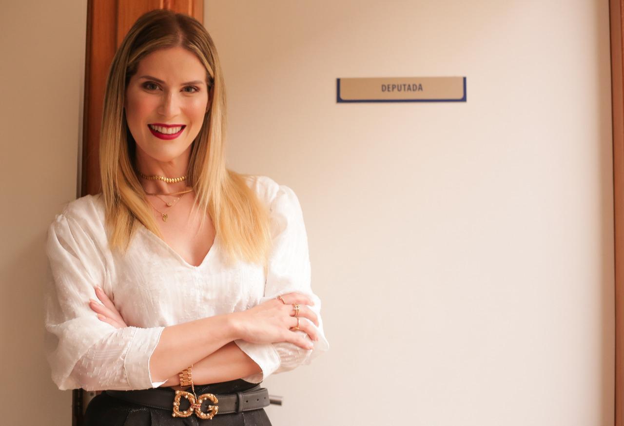 Deputada quer tornar gratuita a distribuição de absorventes