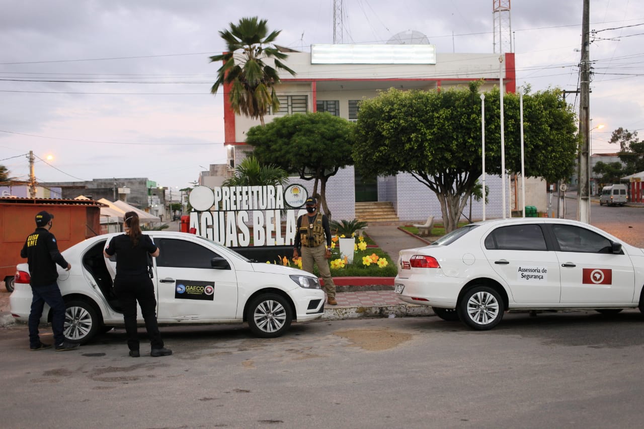 Operação cumpre mandados de busca e apreensão em Águas Belas