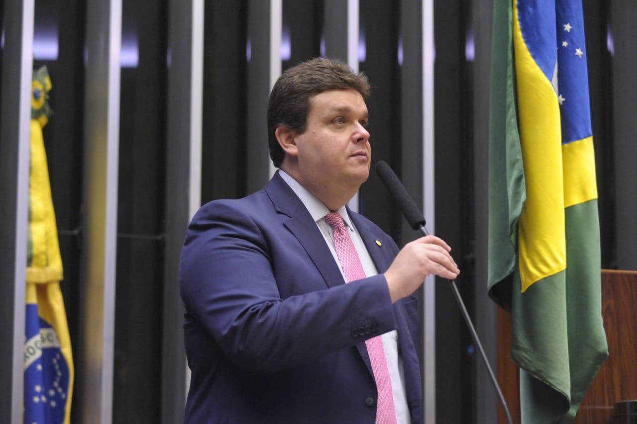 Projeto de Wolney Queiroz avança em Comissão da Câmara