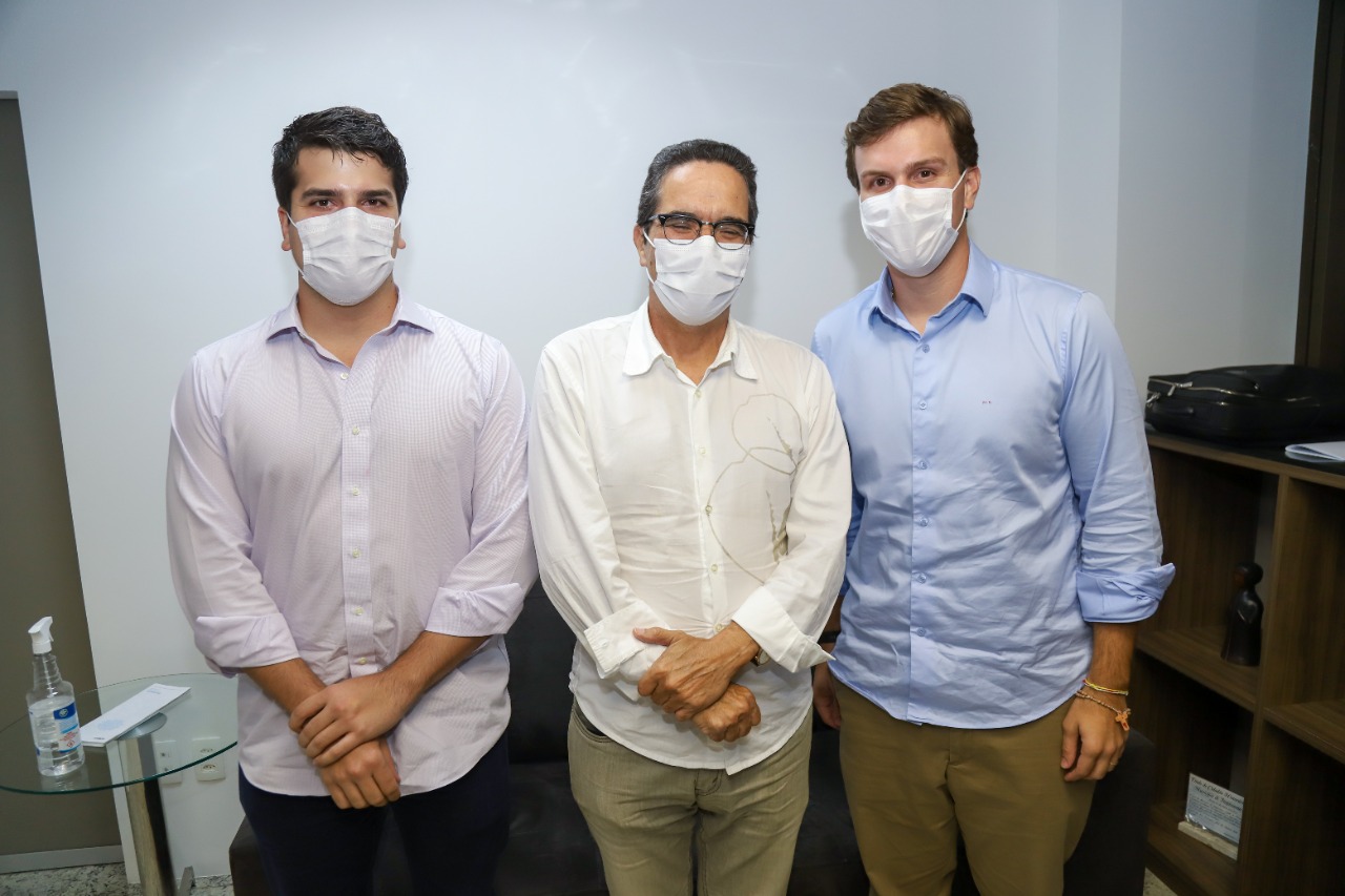 Miguel segue debatendo o estado com lideranças políticas