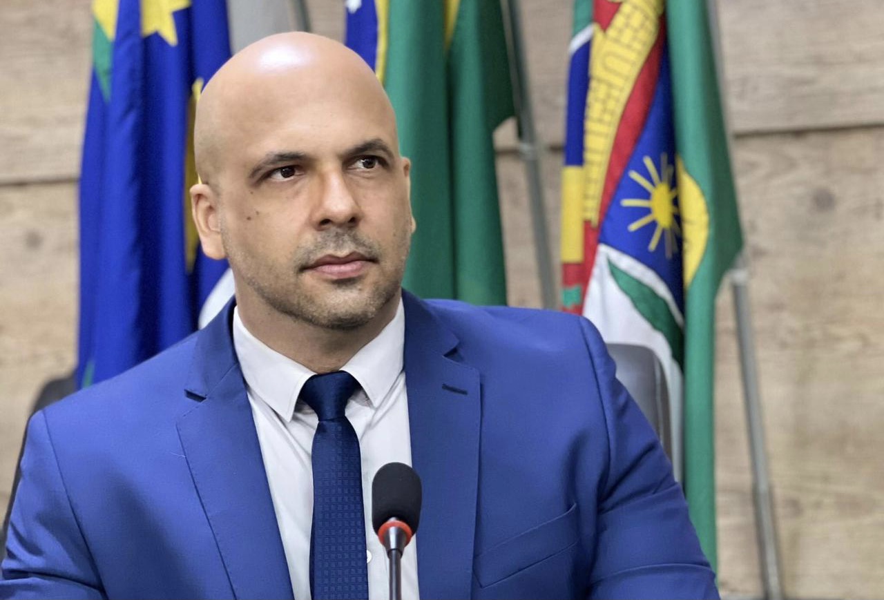 Anderson Correia propõe prioridade na vacinação para bancários
