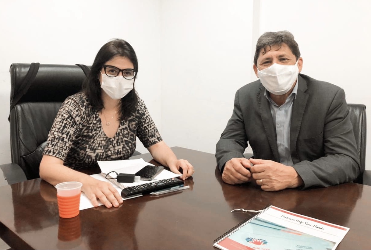 Vereador apresenta demandas de Caruaru a Priscila Krause