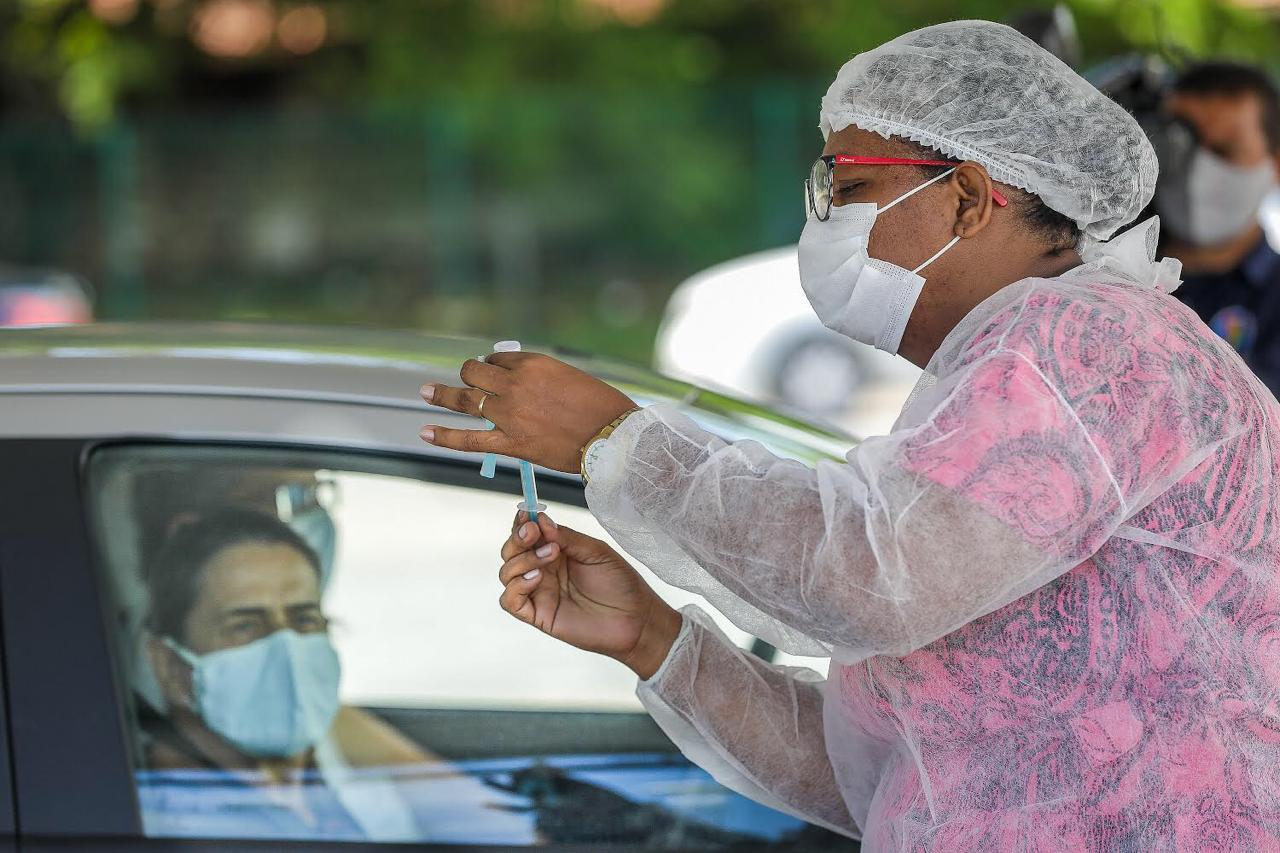 Jaboatão inicia cadastro para vacinar pessoas a partir de 45 anos