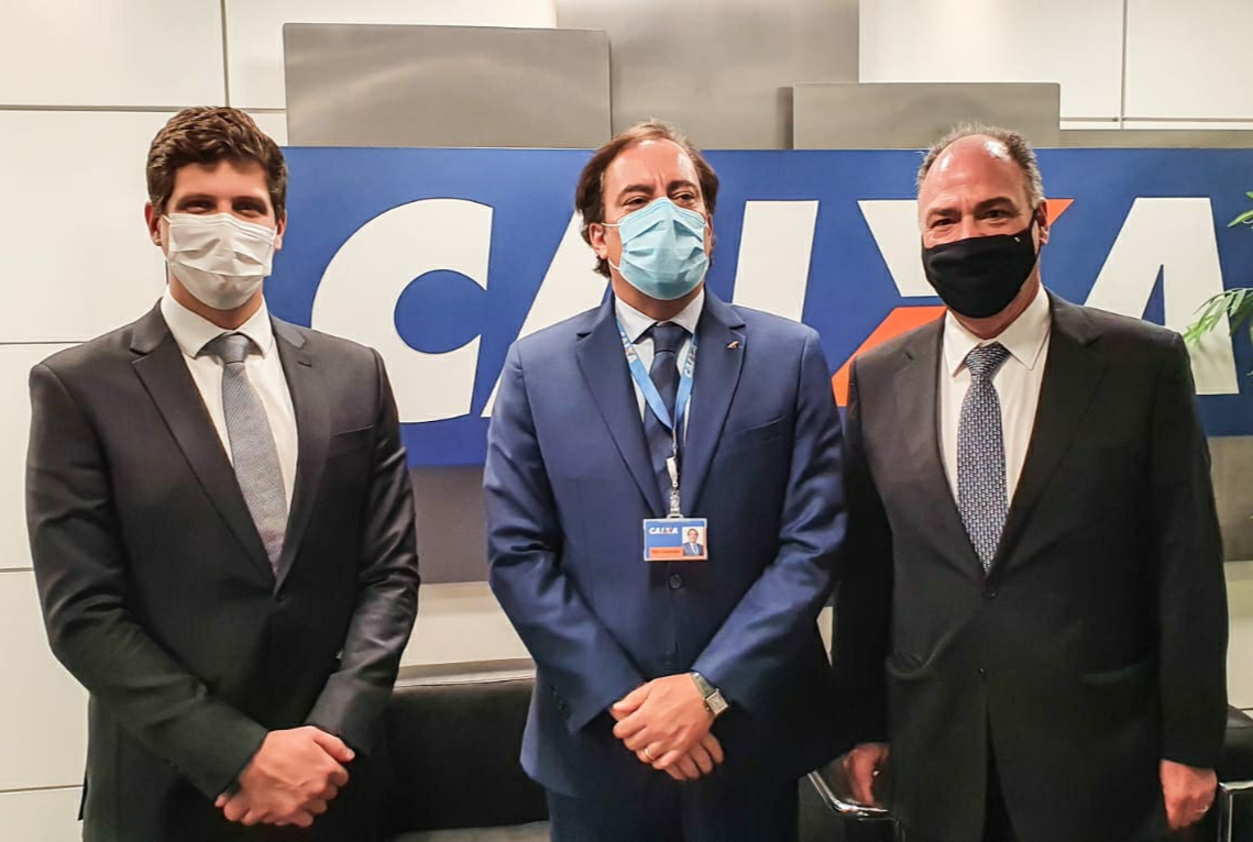 Prefeito do Recife discute investimentos com presidente da Caixa