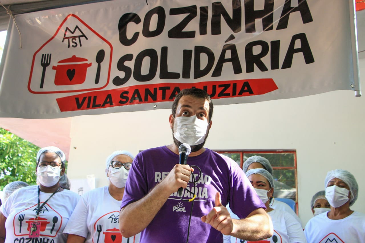 Guilherme Boulos inaugura Cozinha Solidária no Recife