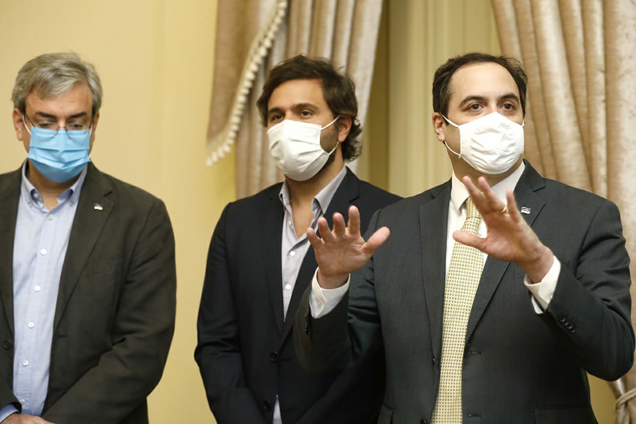 Governador sanciona auxílio para artistas e grupos Juninos