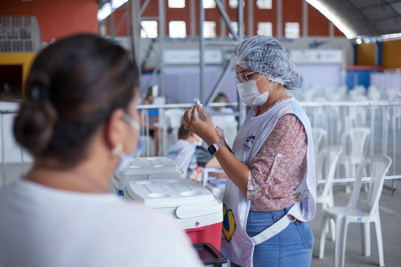 Santa Cruz amplia vacinação para pessoas a partir de 48 anos