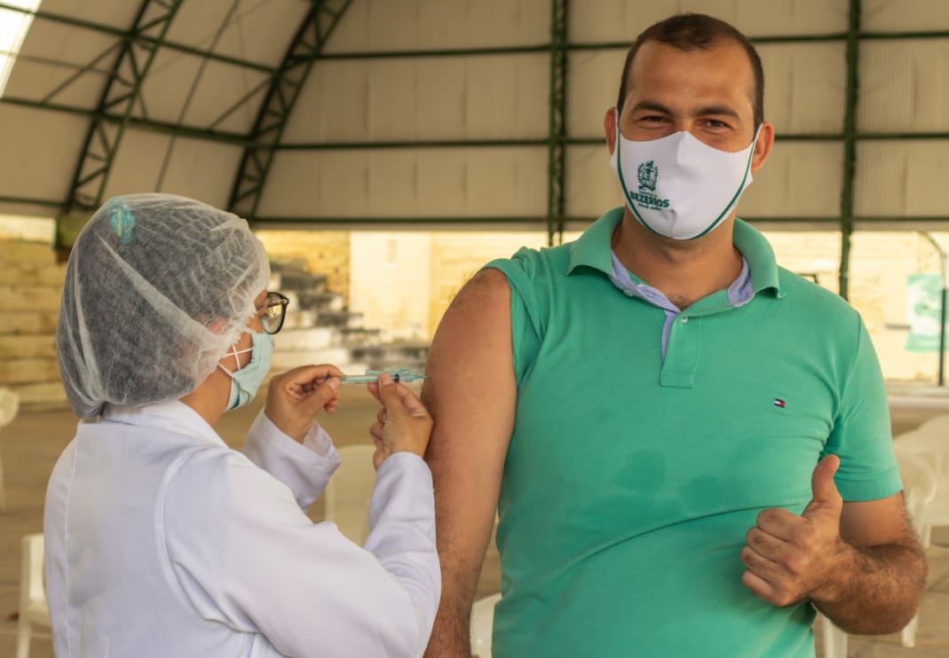 Bezerros amplia faixa etária de vacinação contra Covid-19