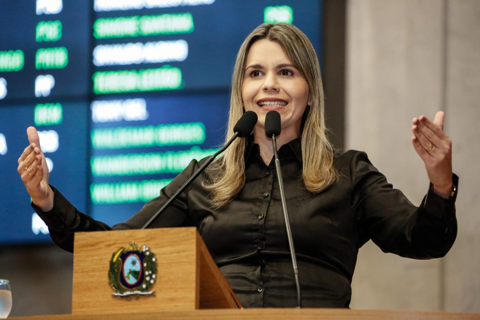 Cenário Político: entrada de Clarissa Tércio embola o jogo