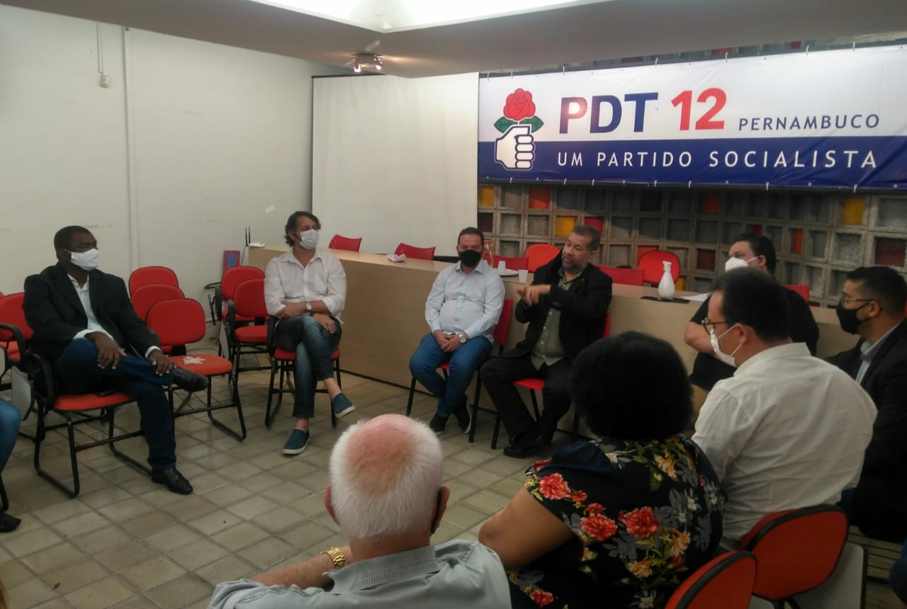 Lupi e Wolney se reúnem com pré-candidatos do PDT