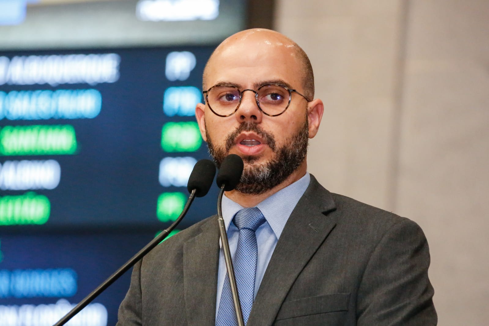 Romero Sales Filho critica resultado de Pernambuco no levantamento sobre tratamento de água e esgoto