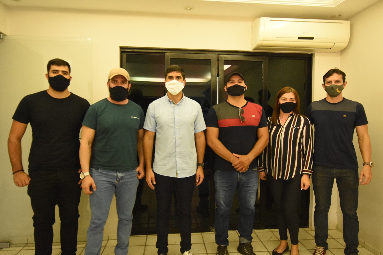 Sulanqueiros discutem com Lessa problemas da feira