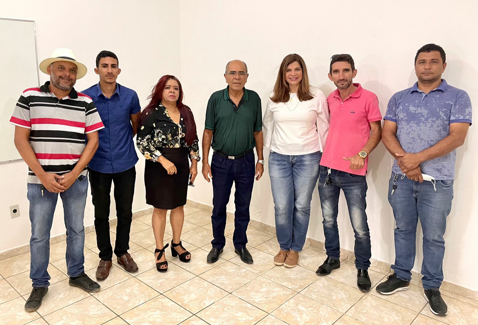 Socorro Pimentel recebe apoio de sete vereadores de Trindade