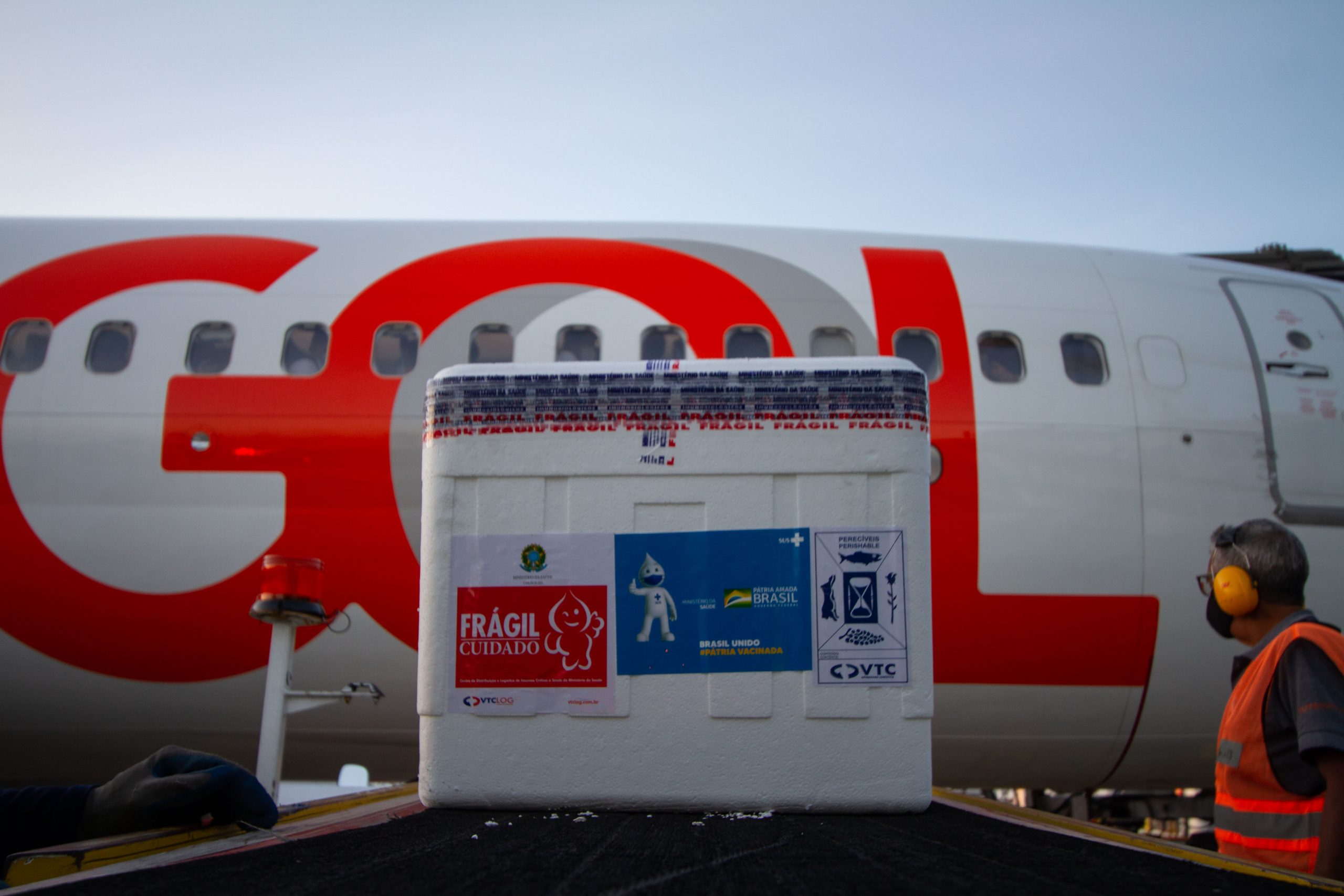 Pernambuco recebe mais de 43 mil doses de vacina AstraZeneca