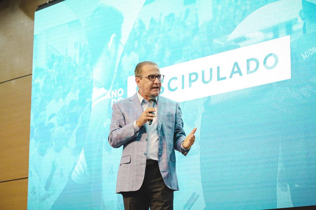 Durante culto em Caruaru, Malafaia ignora fome no Brasil