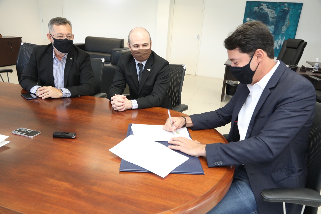 Jaboatão e CGU firmam parceria para implantação de programa