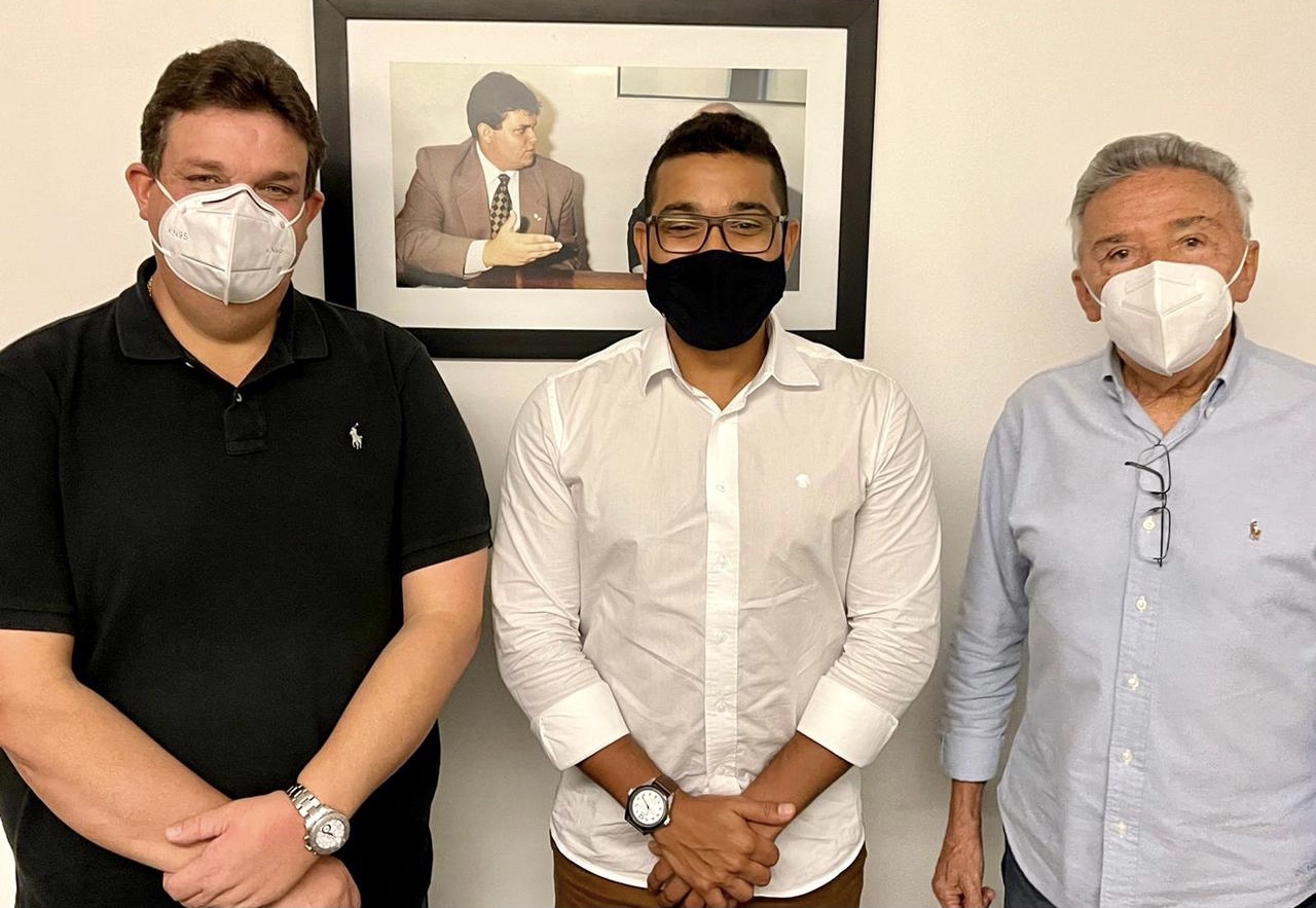 PDT firma palanques em Pernambuco