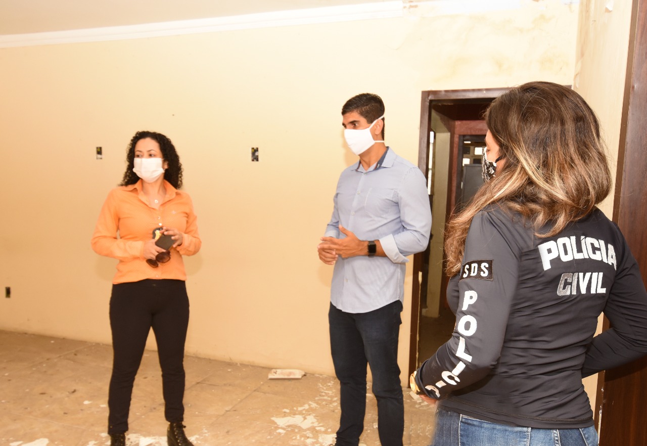 Lessa agradece início das obras da nova Delegacia da Mulher