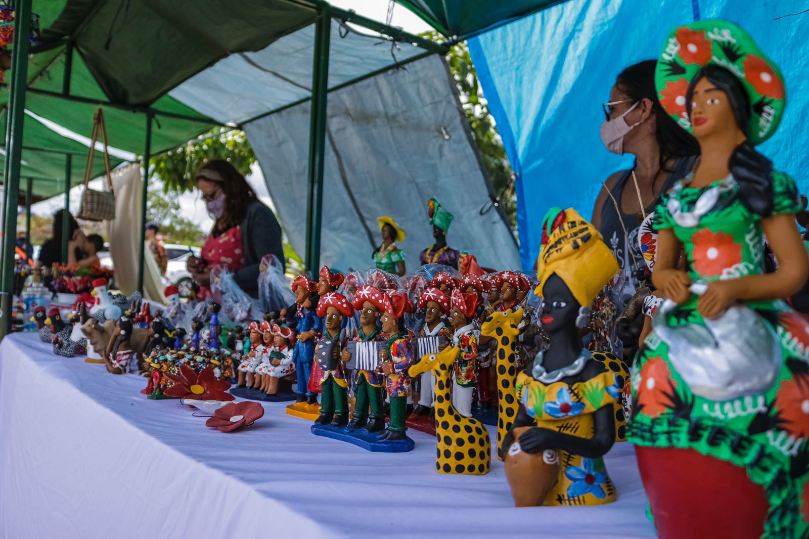 Artesãos do Alto do Moura e artistas do Polo Infantil receberão BEM São João