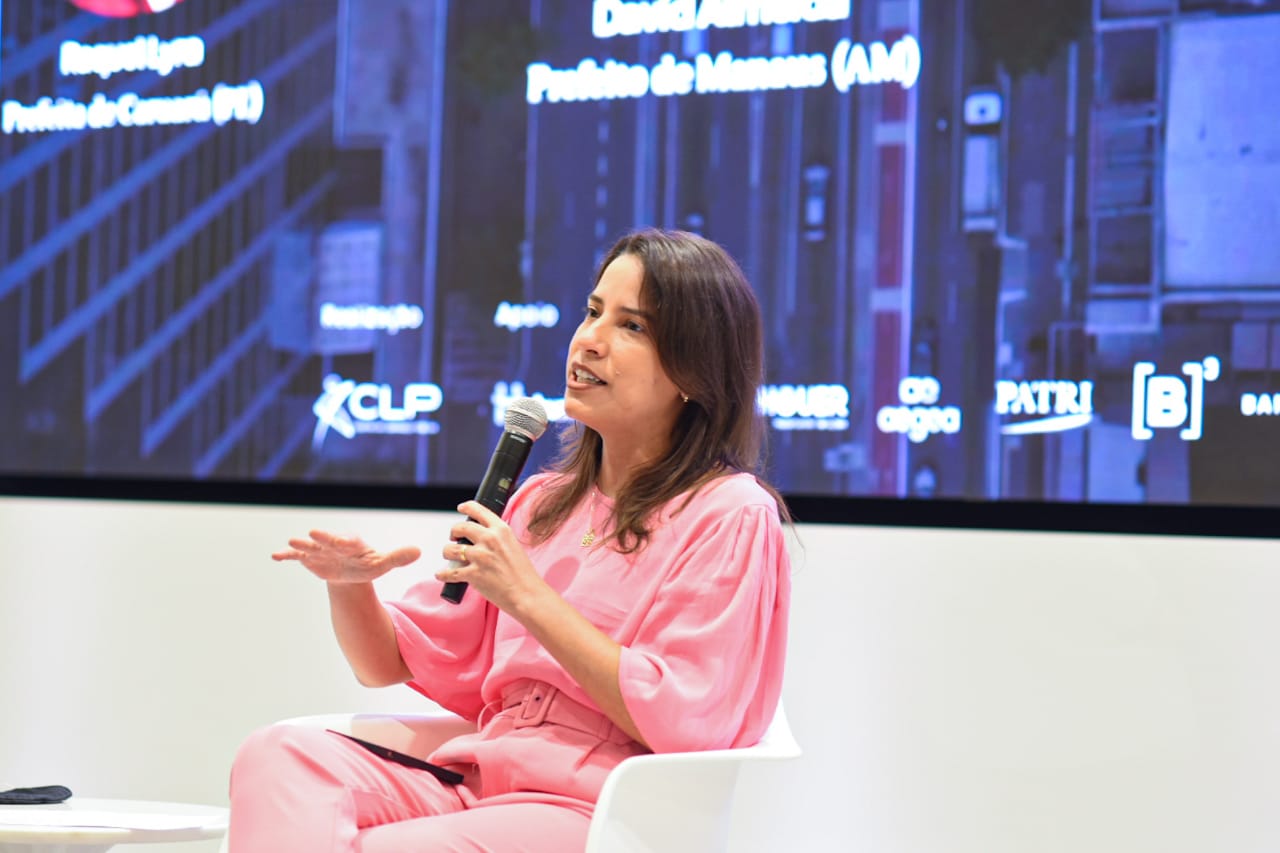 Raquel destaca evolução no tratamento de lixo em Caruaru