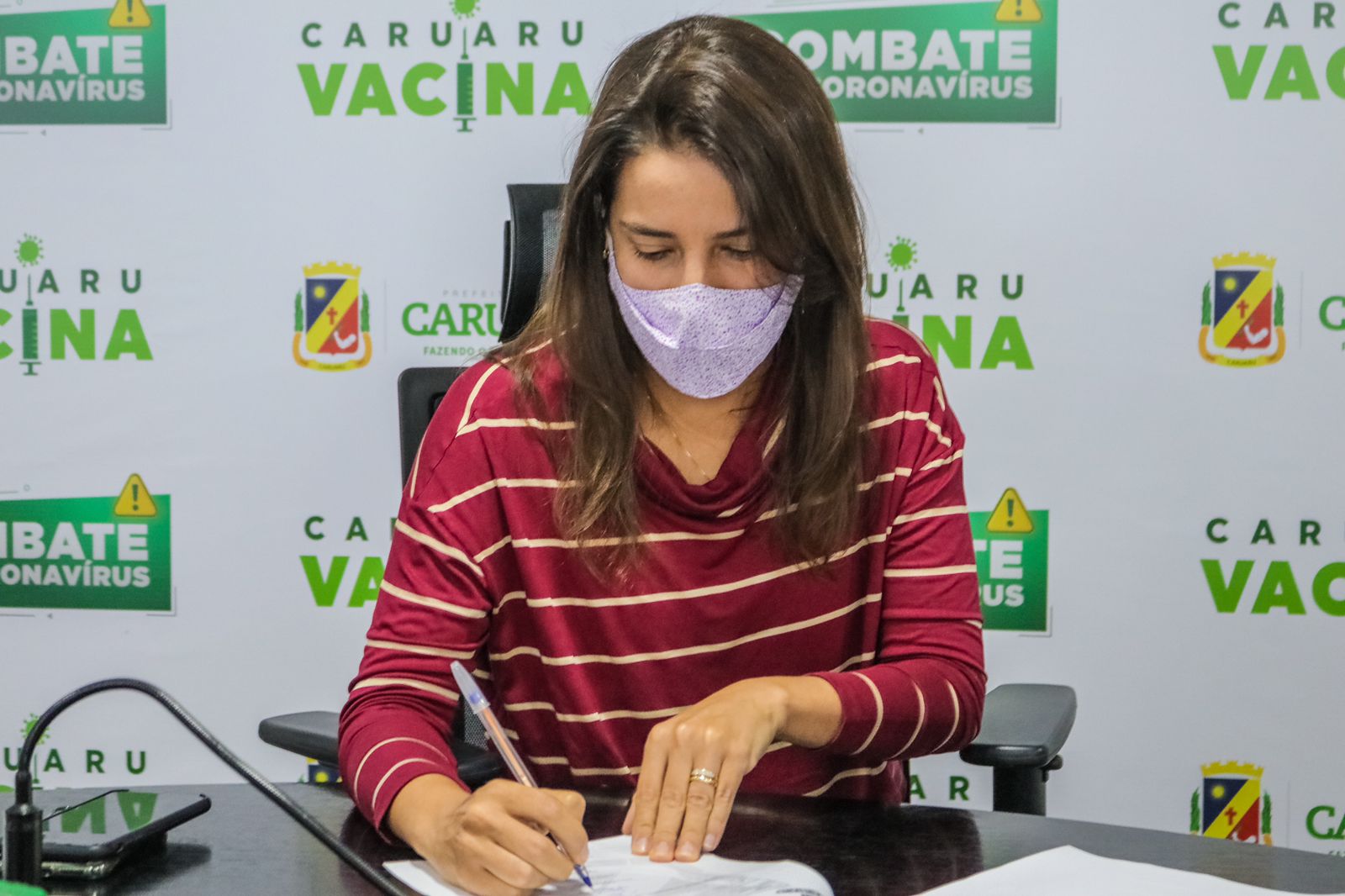 Raquel Lyra sanciona novo contrato do Finisa