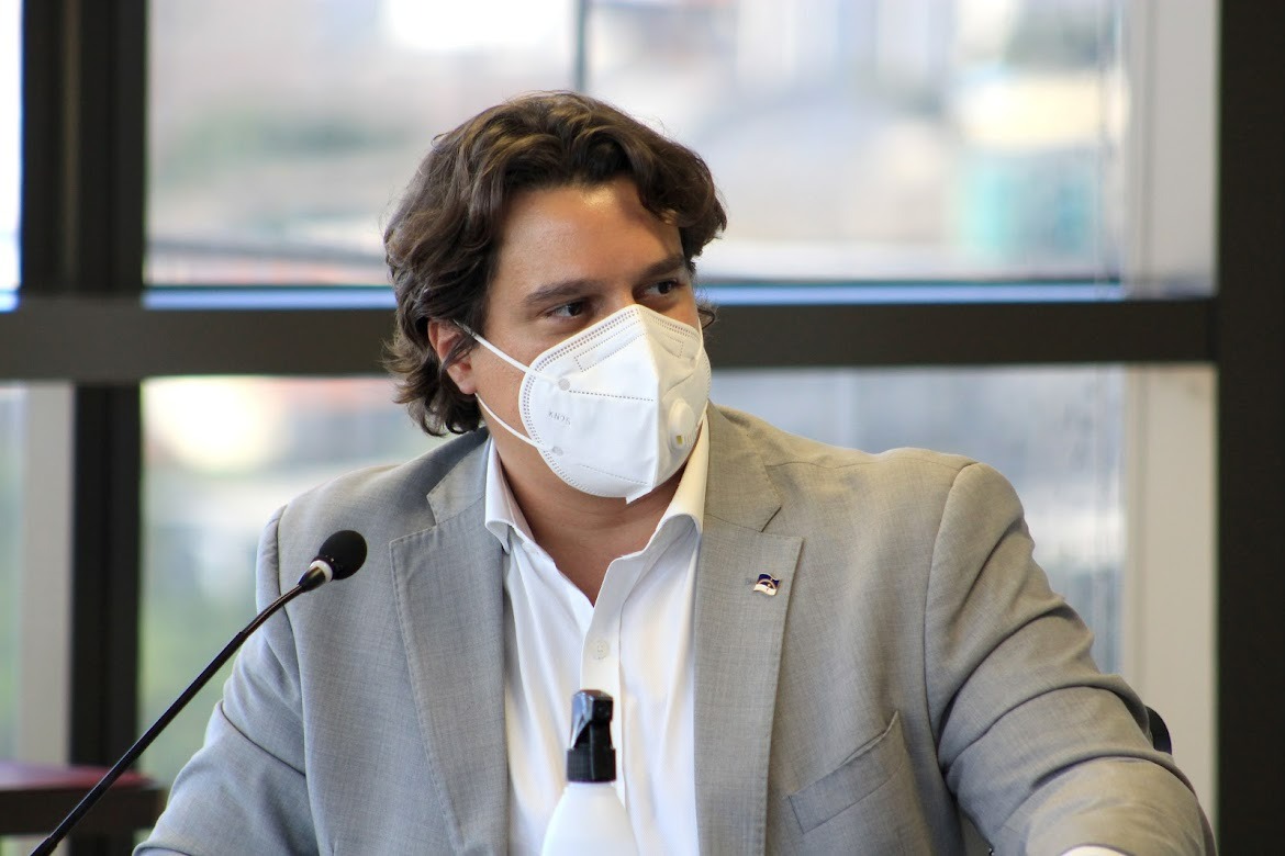 Lucas comemora inauguração de posto com GNV em Petrolina