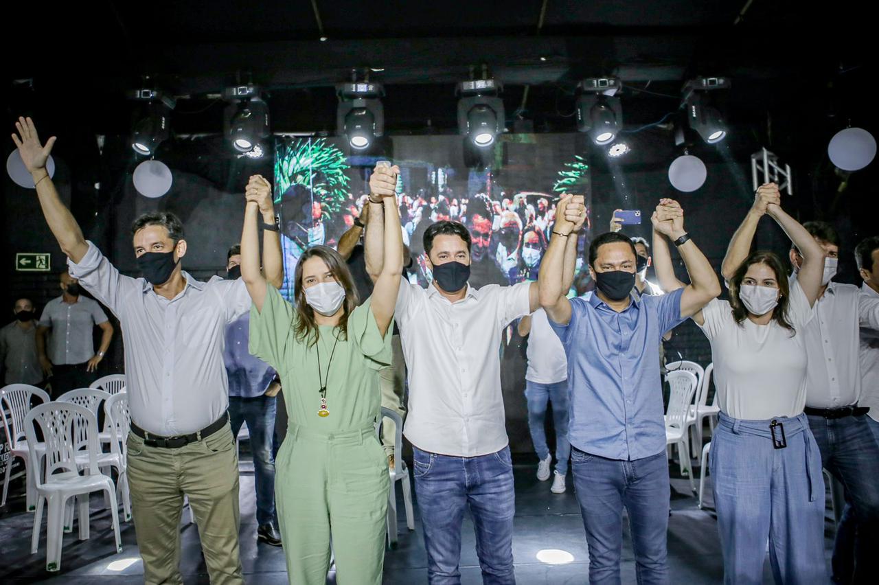 Multidão participa do Levanta Pernambuco em Jaboatão