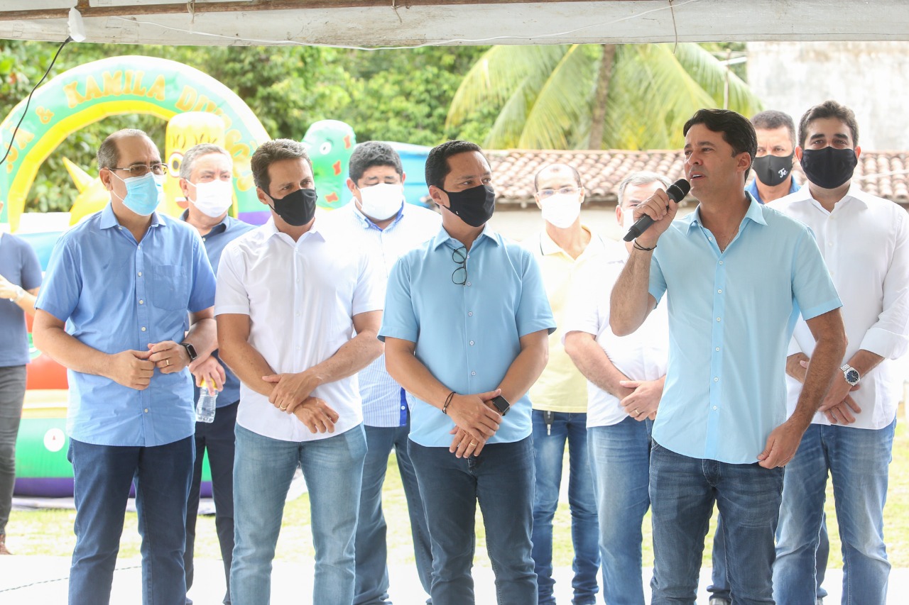 Anderson Ferreira entrega USF em Barra de Jangada