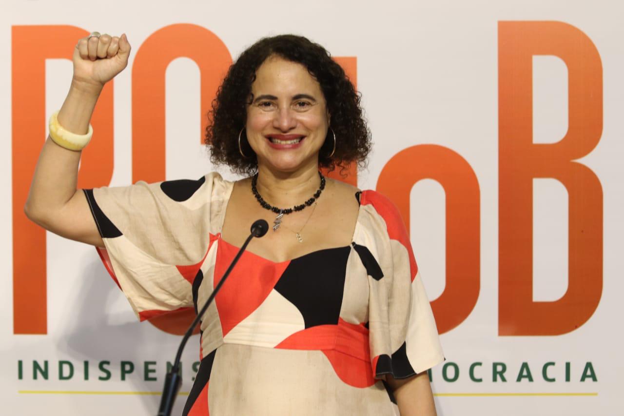 PCdoB apresenta nome de Luciana Santos para o Senado