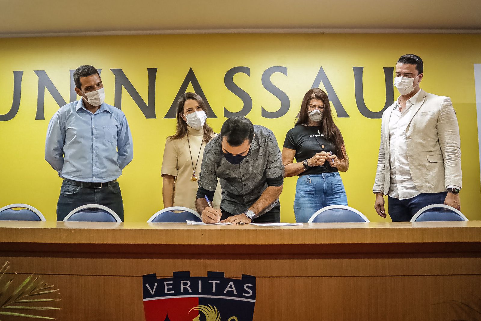 Novos gestores escolares são empossados em Caruaru 