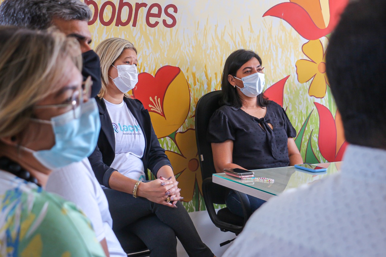 Em Gravatá, Viviane Facundes recebe secretária de Assistência Social de Ipojuca