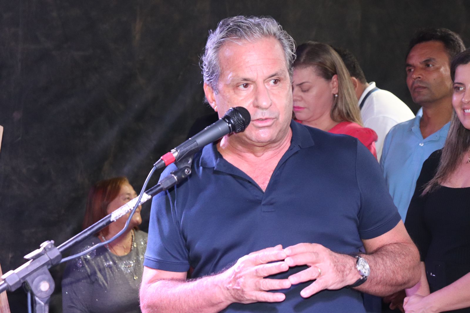 Em Ouricuri, Tadeu inaugura asfalto fruto de emenda de R$ 900 mil