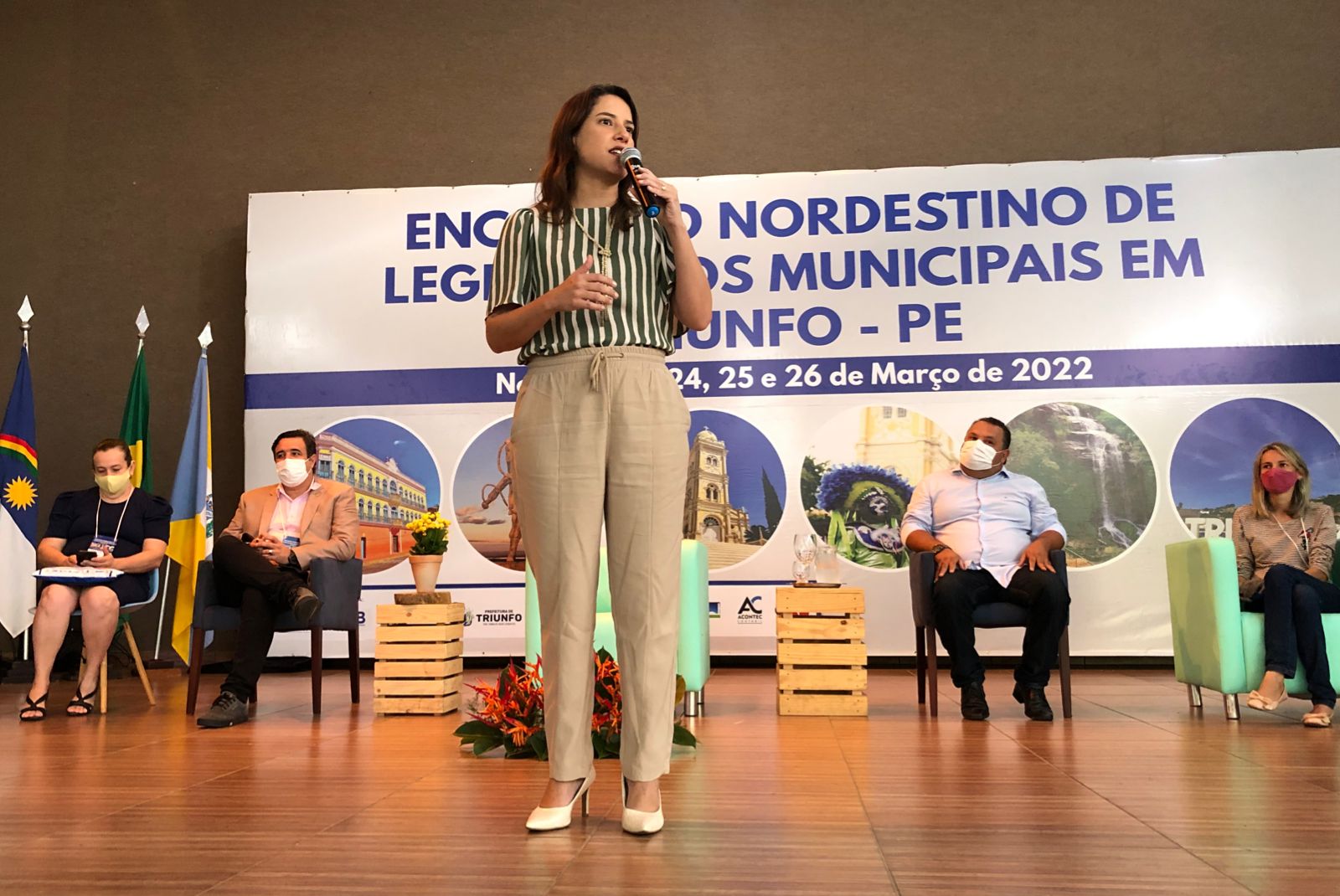 Em Triunfo, Raquel bate pesado no Plano Retomada