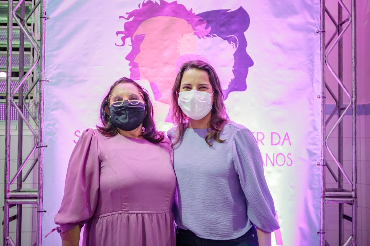 Raquel prestigia inauguração da Secretaria da Mulher de Catende