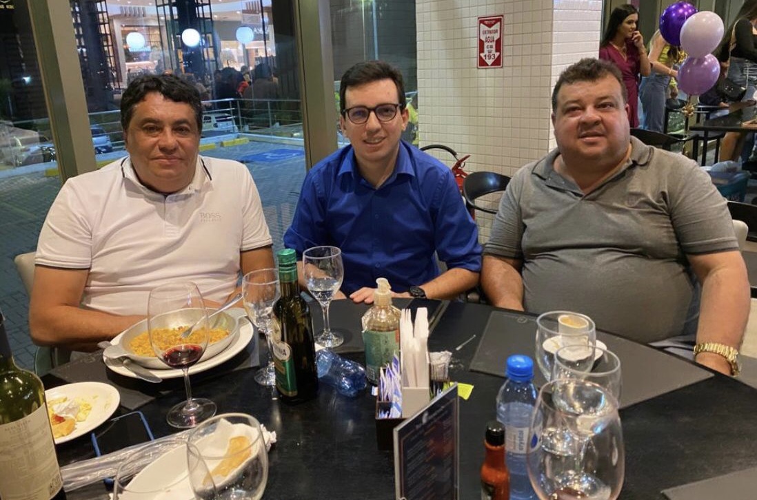 Prestes a se filiar ao União Brasil, Raffiê se reúne com Josafá e Manoel Santos