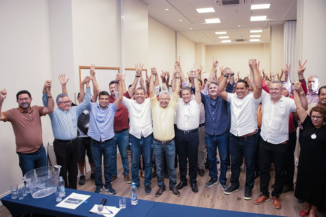 No Cabo, Elias Gomes lança pré-candidatura para federal