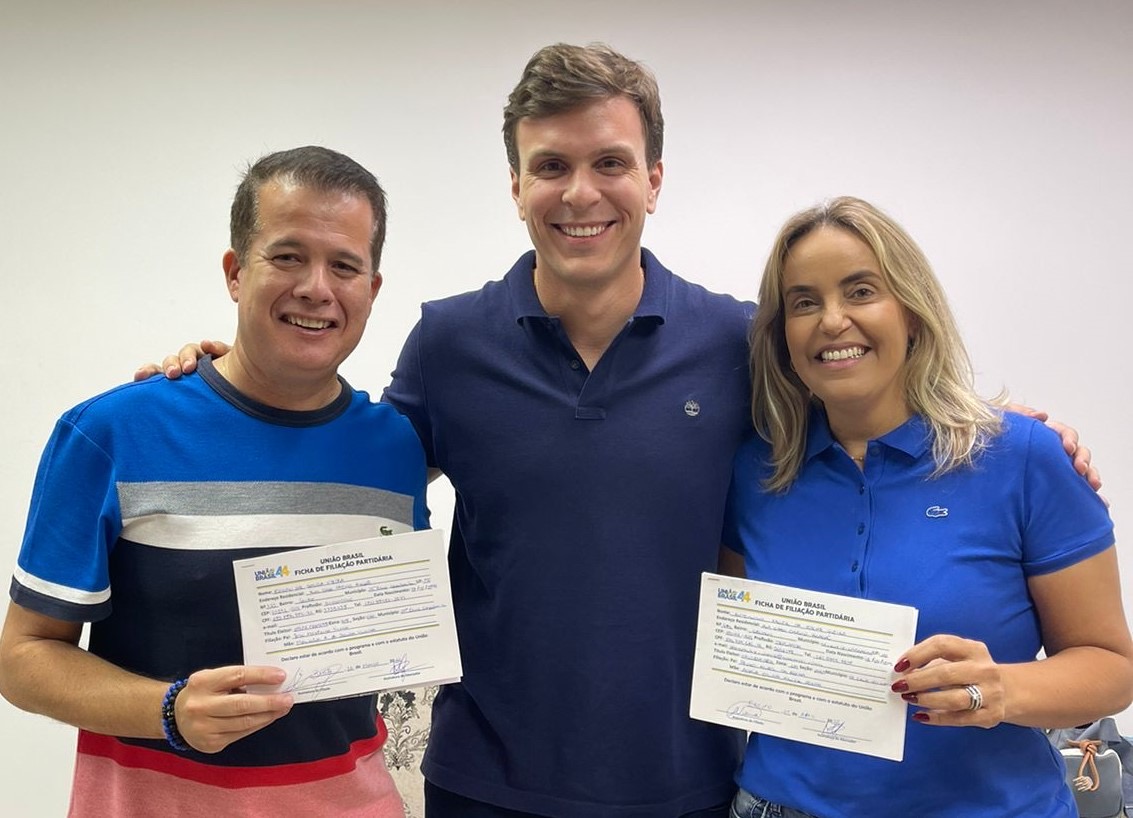Edson e Alessandra Vieira se filiam no União Brasil