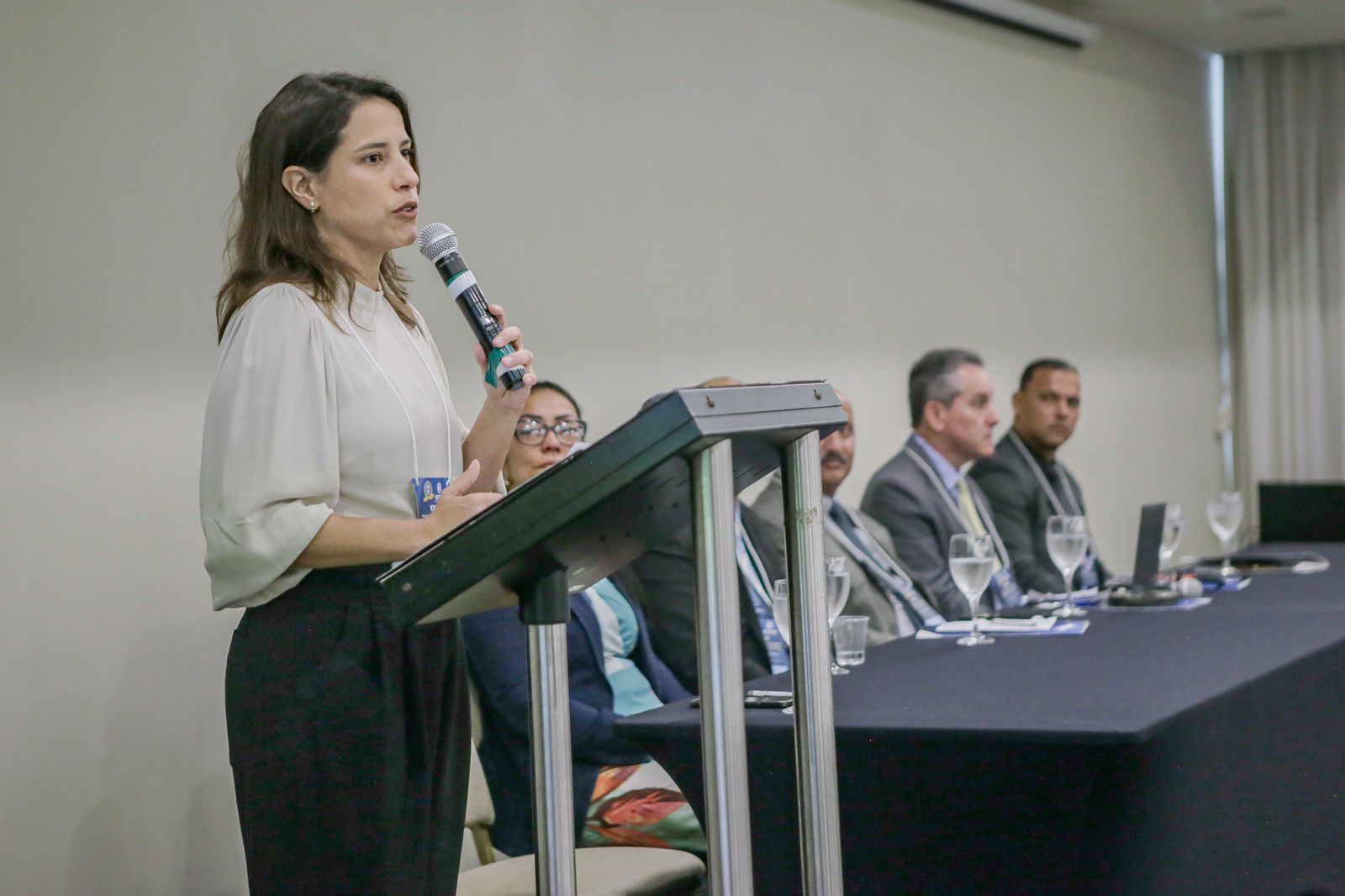 Raquel diz que governo estadual não prioriza segurança 