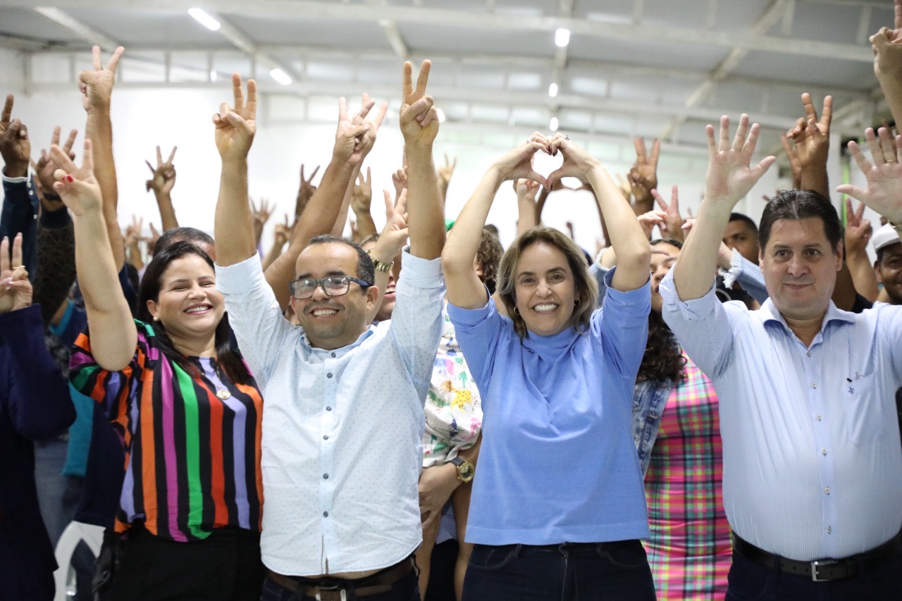 Alessandra Vieira recebe apoio de oposição em Escada