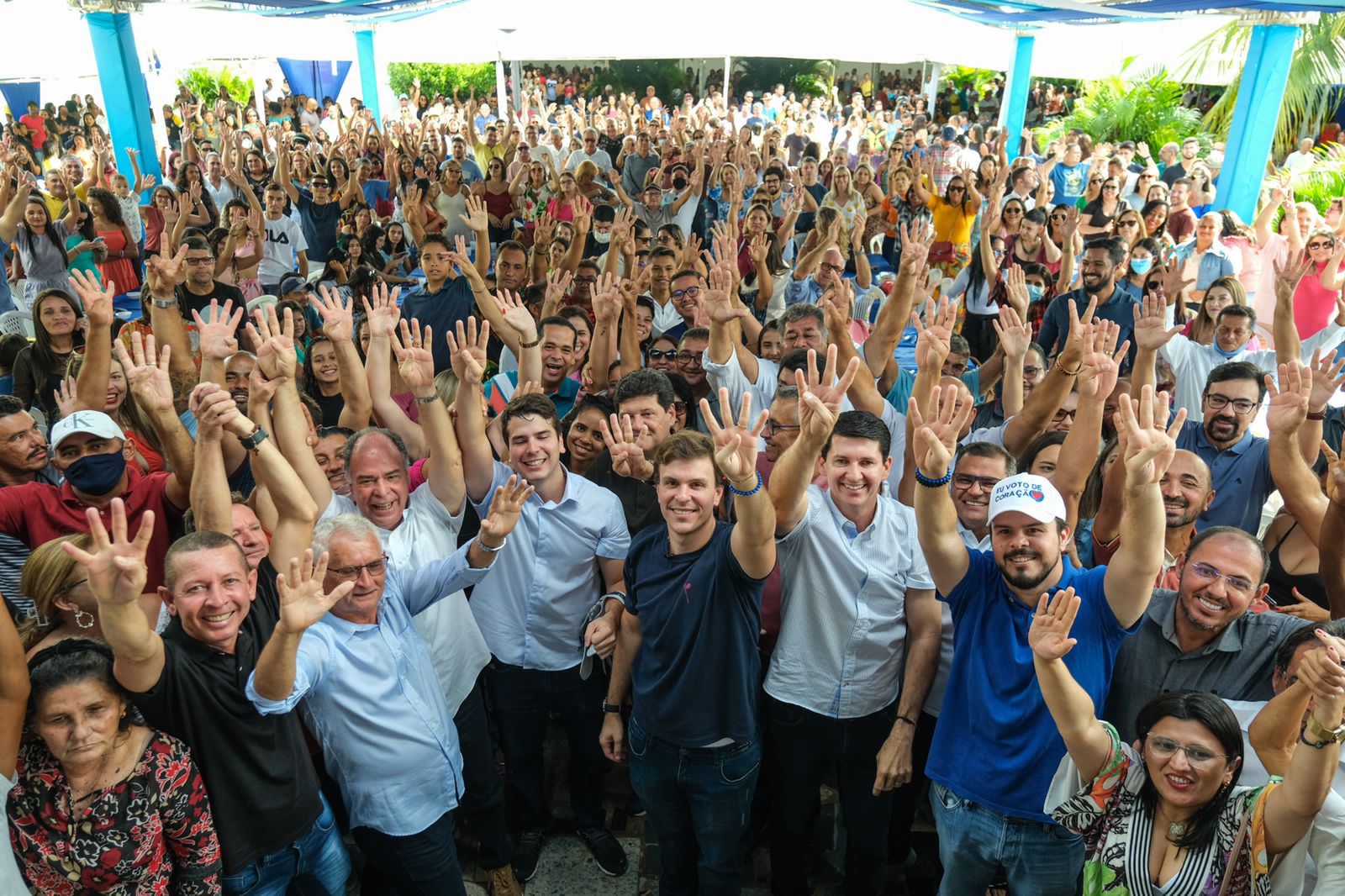 Antonio Coelho reúne lideranças de todo o estado em Petrolina