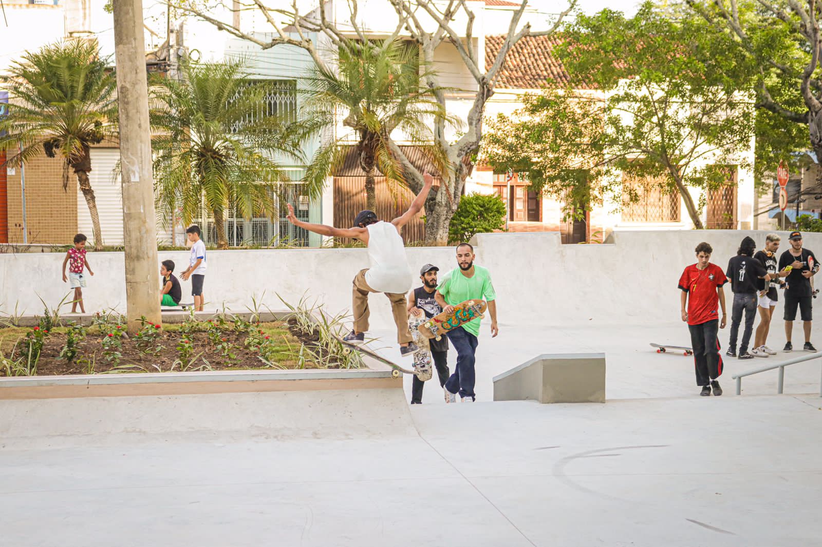 Requalificação da Praça Nova Euterpe é entregue em Caruaru