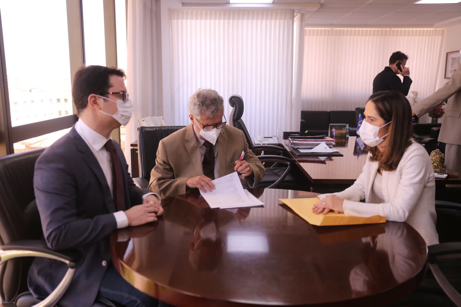 Alepe faz seminário para acolher jovens