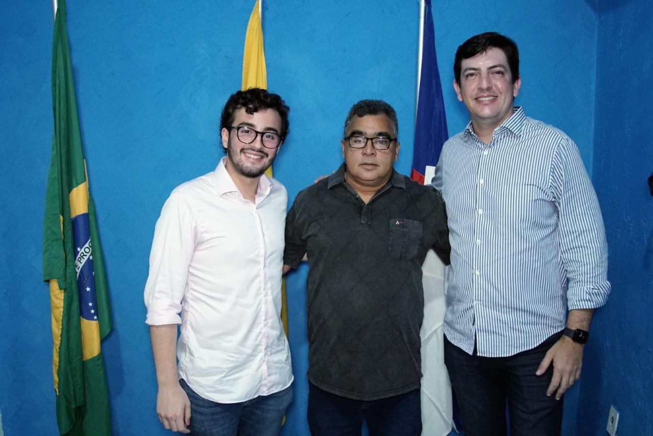 Lula da Fonte recebe apoio do prefeito de Maraial