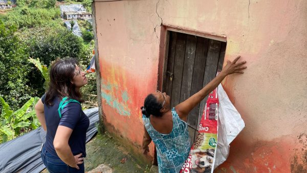 Priscila pede suspensão da conta de água para atingidos pelas chuvas