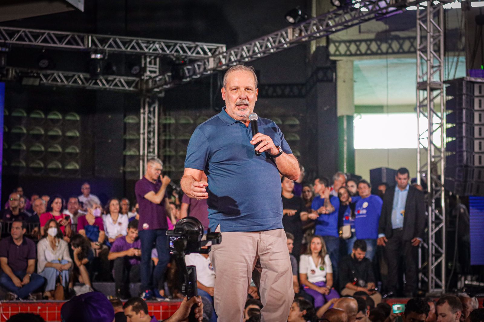 Armando explica decisão de não concorrer ao Senado