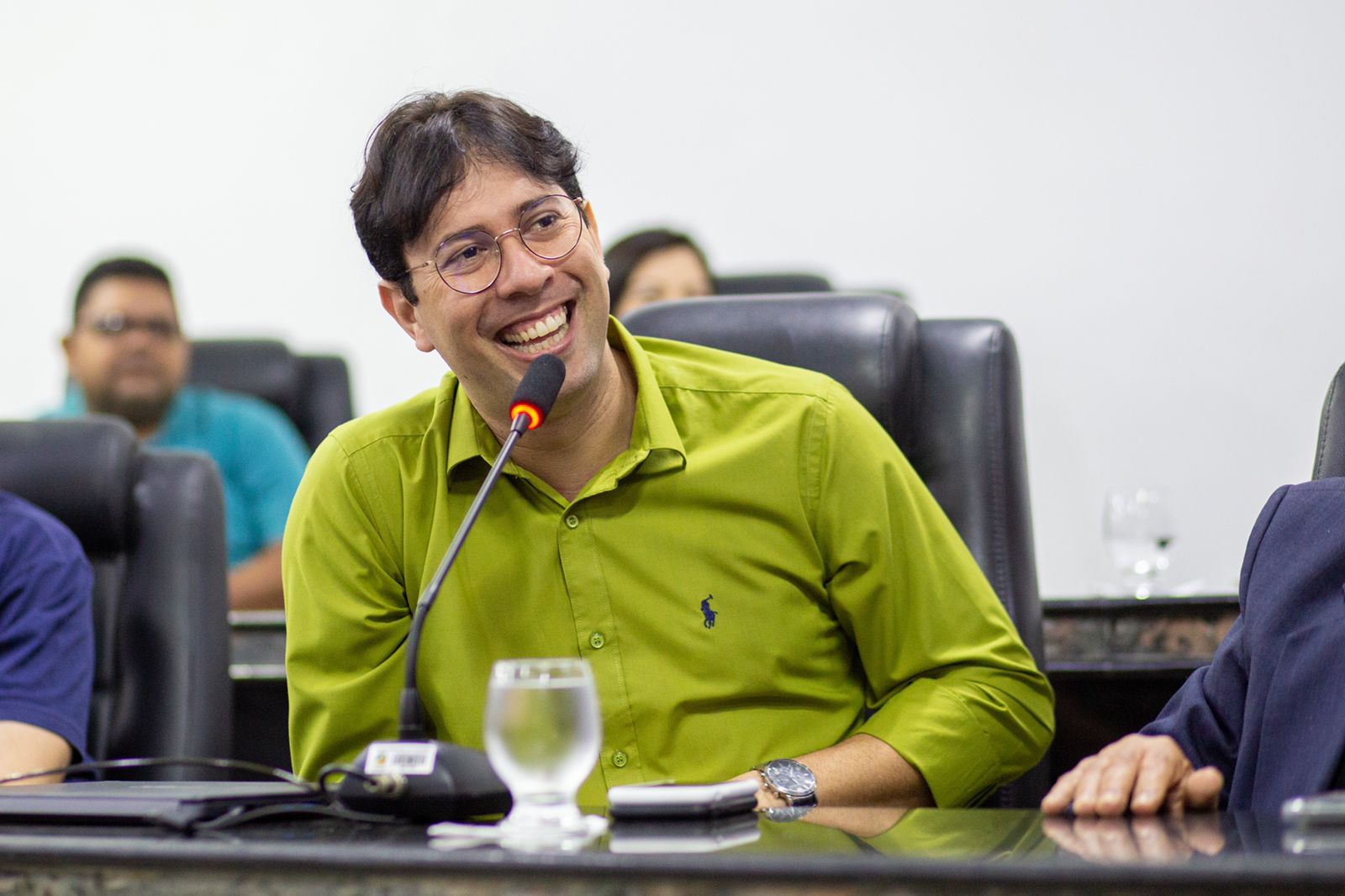 Armandinho rebate acusação de violência doméstica