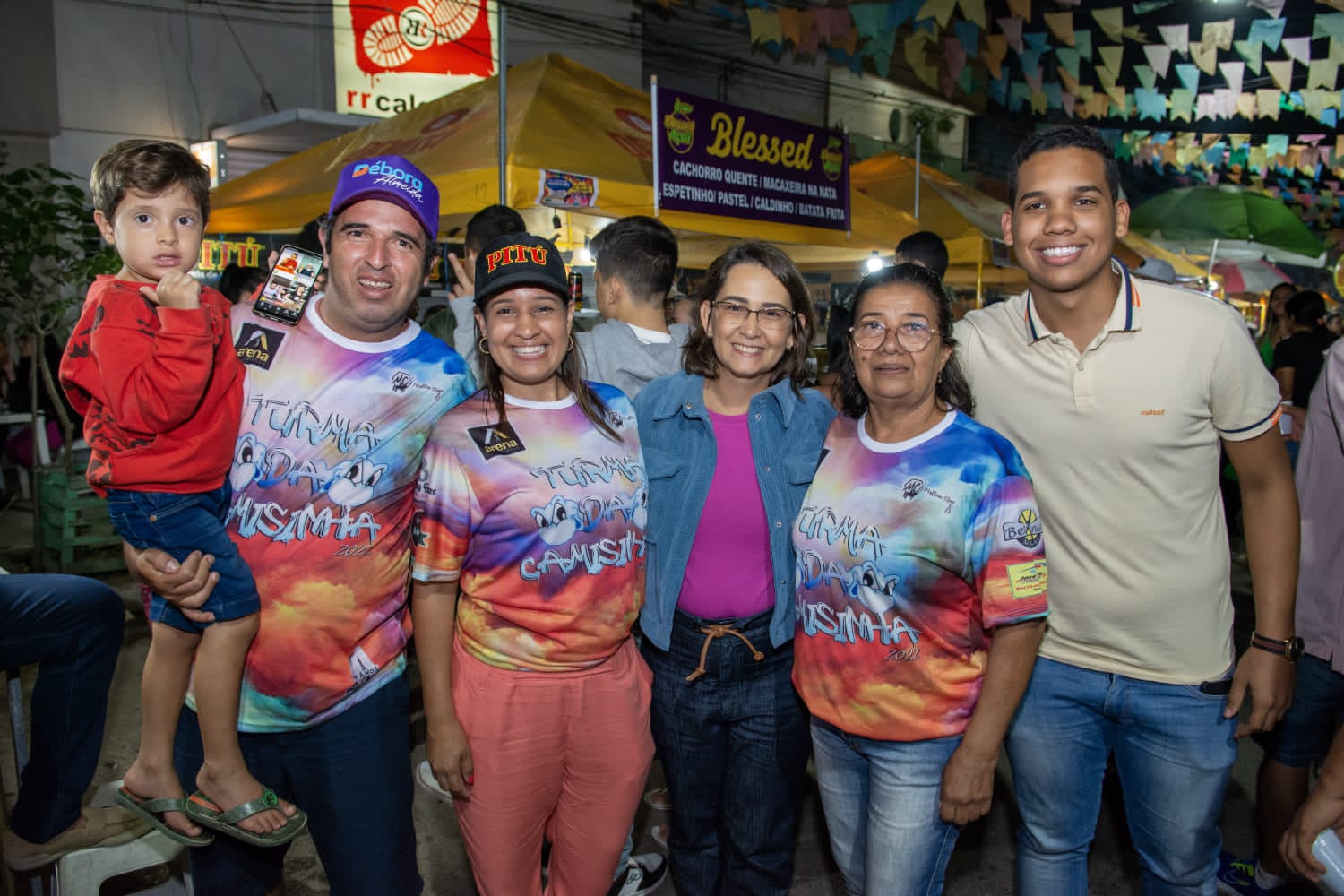 Débora Almeida participa da Festa das Marocas, em Belo Jardim